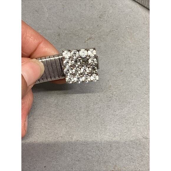 Silver Colored Women’s Link Belt - XS/Small - Picture 3 of 10